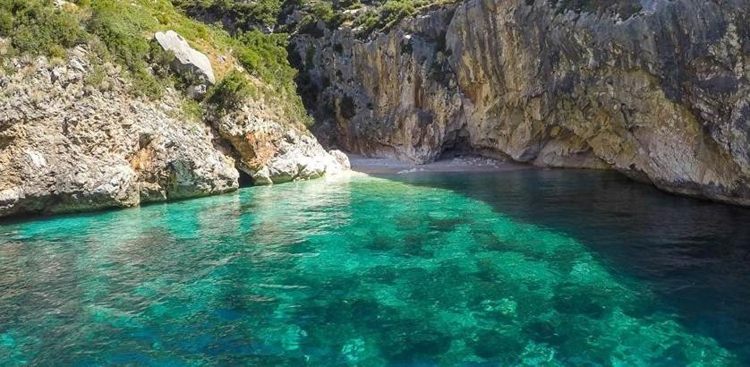 Relax Rental Vlorë 外观 照片